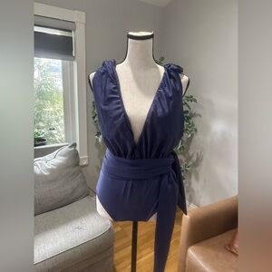 PatBO Belted Plunge One-Piece Swimsuit Size :M